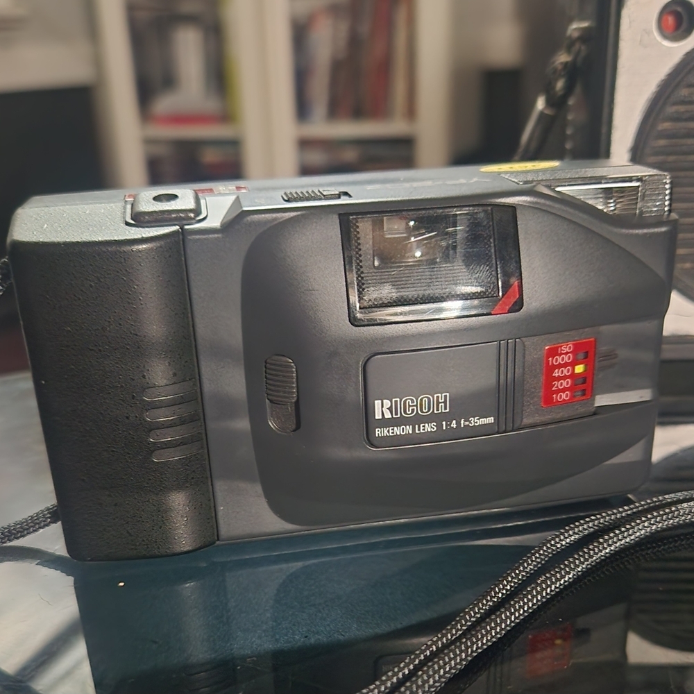 Vintage Ricoh YF-20 Point and Shot 35mm Film Camera